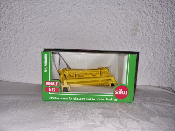 Grassvorsatz für John Deere Häksler